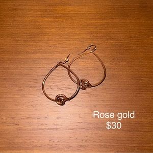 Kendra Scott Presleigh open frame rose gold earrings